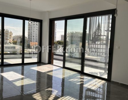 Luxurious 3-Bedroom Penthouse Apartment - 9