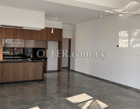 Luxurious 3-Bedroom Penthouse Apartment - 7