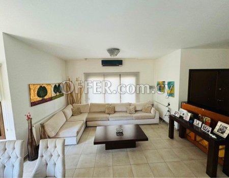 For Sale, Four-Bedroom Detached House in Kallithea - 9