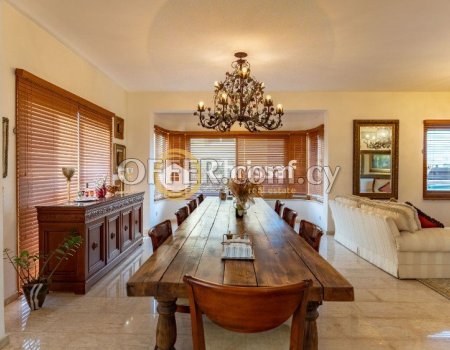 Expansive 5-Bedroom Villa in Sought-After Palodeia - 8