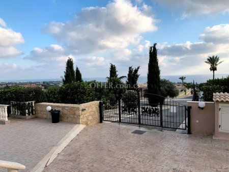 4 Bed Detached Villa for sale in Sea Caves, Paphos - 6