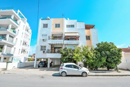 3 Bed Apartment for Sale in Agios Nicolaos, Larnaca - 2
