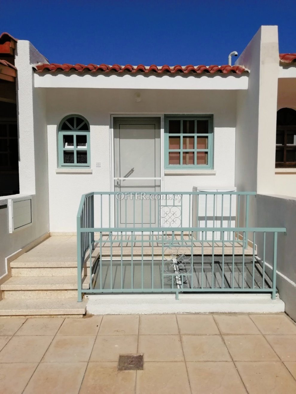 2 Bed Maisonette for rent in Kissonerga, Paphos - 1