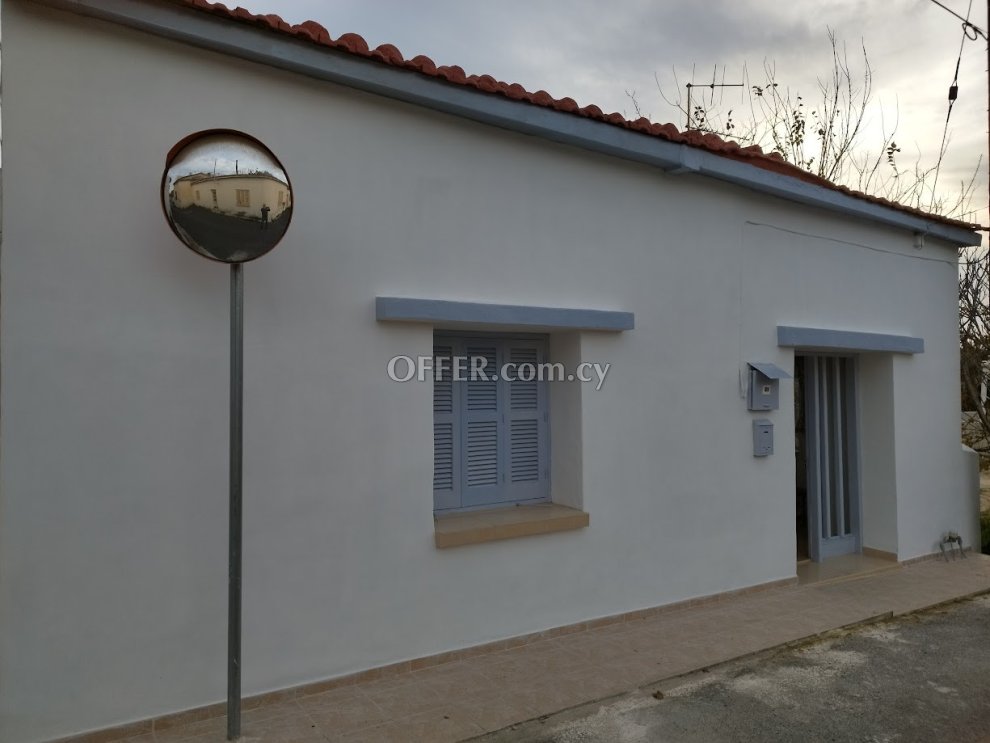 3-bedroom Detached Villa 100 sqm in Larnaca (Town) - 1