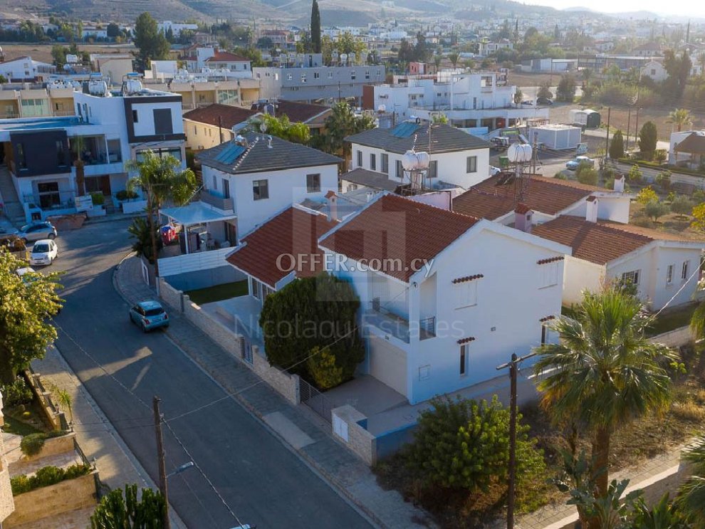 Three Bedroom Two Storey House for Sale in Nisou Nicosia - 4