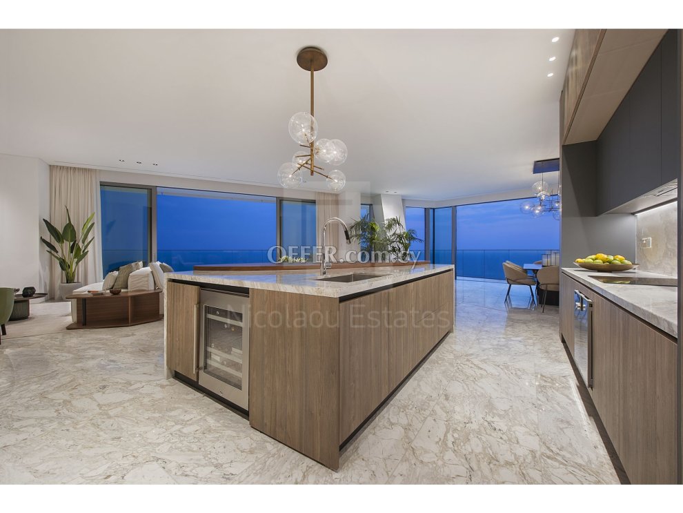 New luxury four bedroom apartment with unobstructed sea and city views in Limassol center - 9