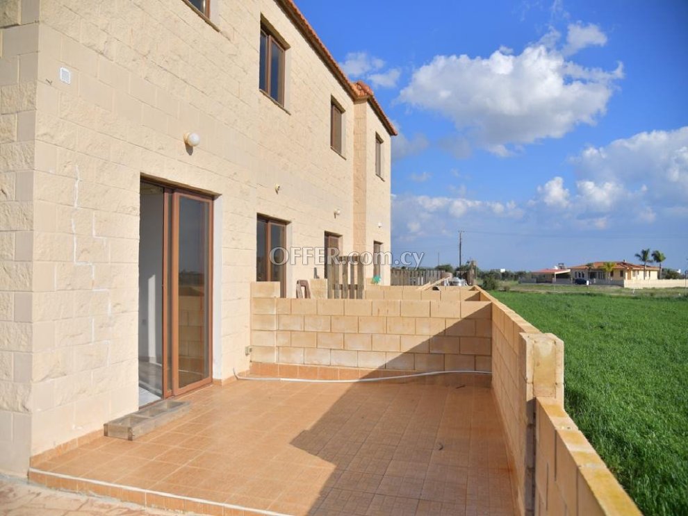 House (Maisonette) in Liopetri, Famagusta for Sale - 3