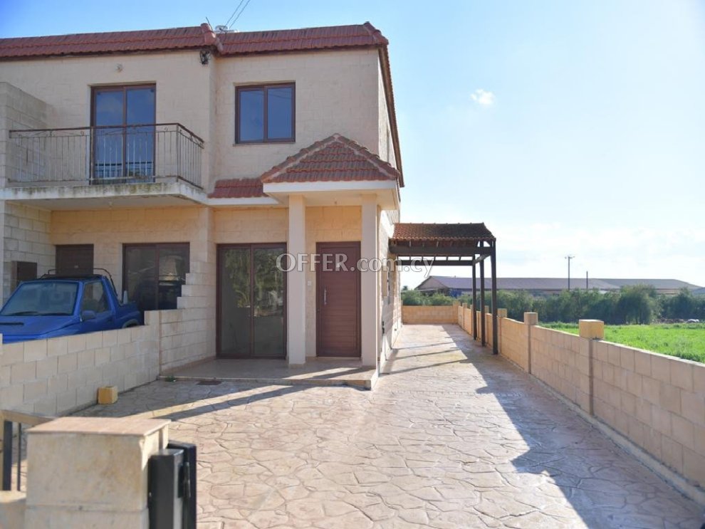 House (Maisonette) in Liopetri, Famagusta for Sale - 2