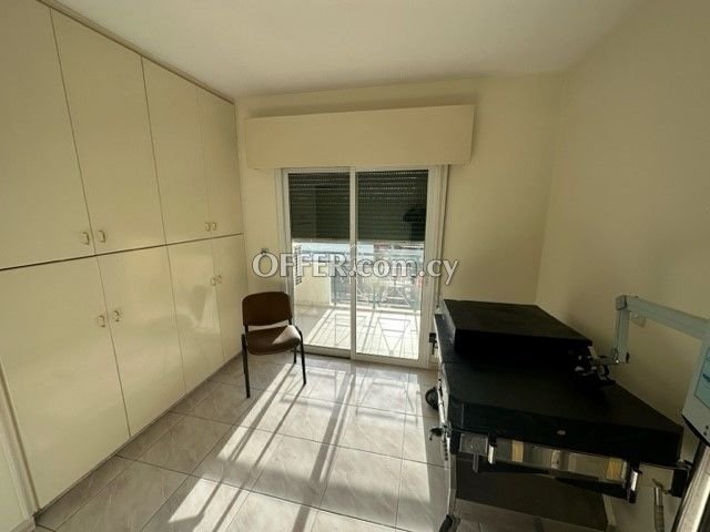 A TWO BEDROOM APARTMENT IN MESA GEITONIA - 5
