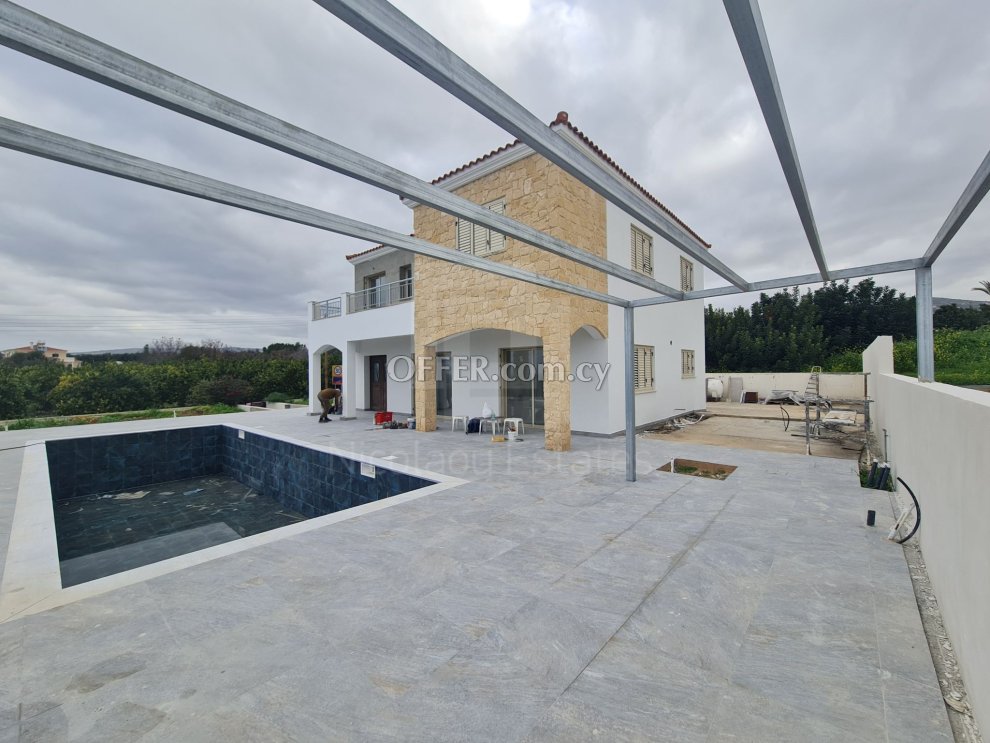 Luxury three bedroom villa in Kissonerga area of Paphos - 3