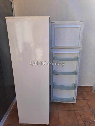 Affordable Fridge Freezer in Excellent Condition - Only 150 Euros! Ακολουθούν Ελληνικά - 4