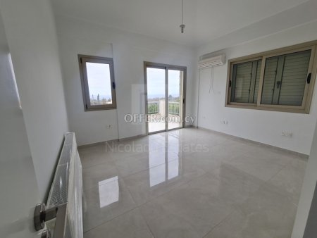 Luxury three bedroom villa in Kissonerga area of Paphos - 2