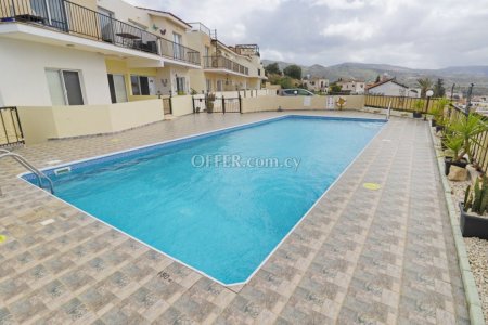 two bedroom townhouse in peyia