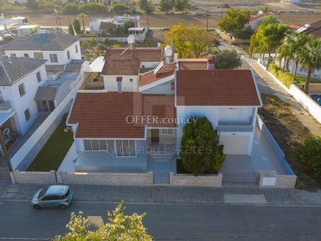Three Bedroom Two Storey House for Sale in Nisou Nicosia - 5