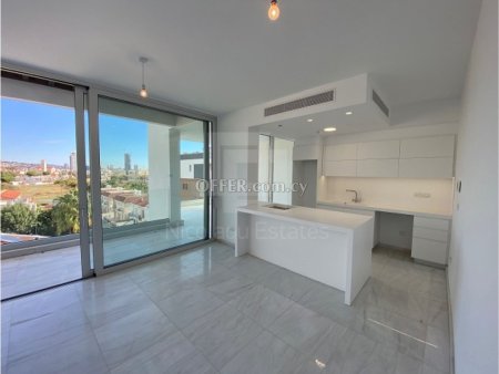 New three bedroom apartment in Germasogeia privileged area - 8