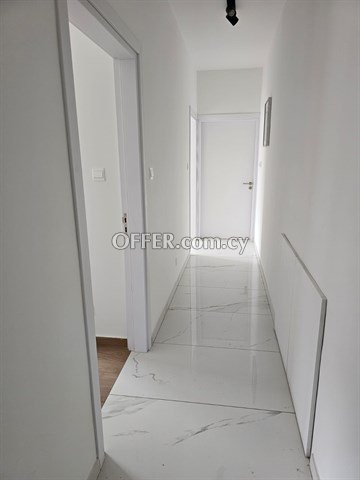 Modern 3 Bedroom Penthouse With Roof Garden  In Akropoli, Nicosia - 4