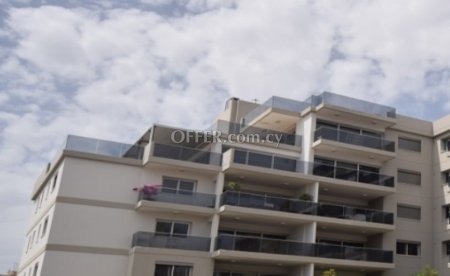 For Sale €290,000 Apartment 4 bedrooms Strovolos Nicosia - 2
