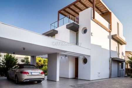 House (Detached) in Park Lane Area, Limassol for Sale - 2