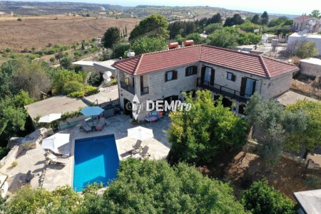 Villa For Sale in Arodes, Paphos - DP4004