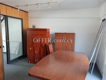 Spacious Offices With Basement  / Rent In Lykavitos Area, Νicosia - 4
