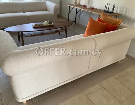 Beautiful beige sofa - 3