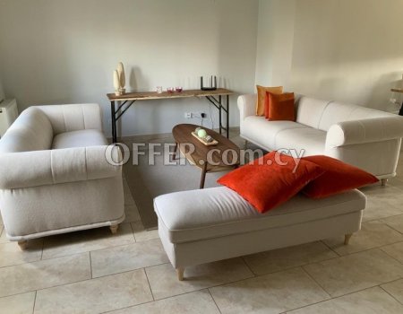 Beautiful beige sofa - 5