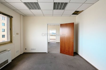 Office for Sale in Agioi Omologites, Nicosia - 6
