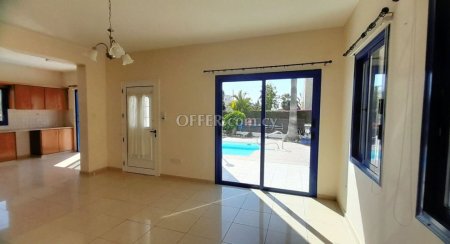 3 Bed Detached Villa for rent in Chlorakas, Paphos - 3
