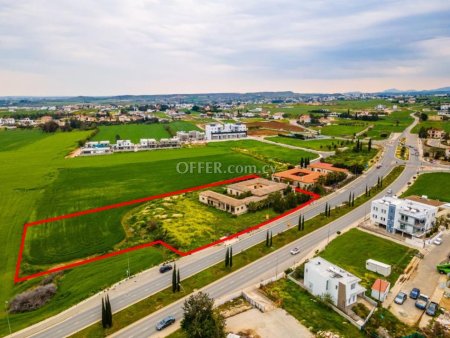 Residential field in Lakatamia Nicosia - 1