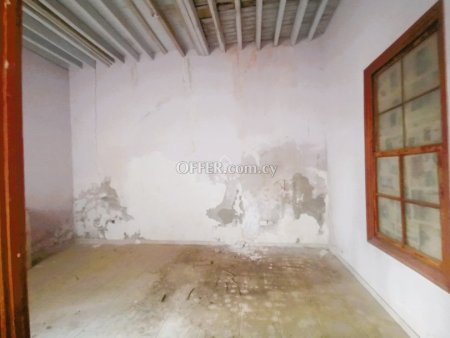 LISTED HOUSE WITH YARD AT A QUALITY AREA OF THE OLD CITY OF NICOSIA - 8
