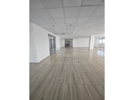 Large office space on 2 floors for rent in Omonia area 1000m2 - 4