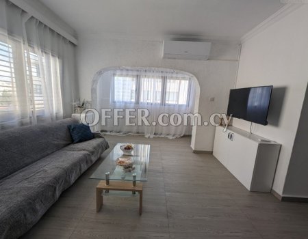 For Sale, Three-Bedroom Apartment in Agioi Omologites - 8