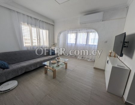 For Sale, Three-Bedroom Apartment in Agioi Omologites