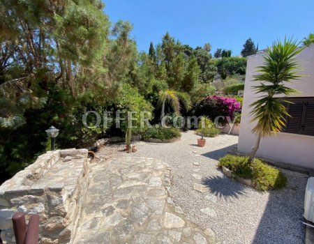 TRANQUIL 2-BEDROOM BUNGALOW FOR SALE IN KAMARES TALA WITH LANDSCAPED GARDEN & STUNNING SEA VIEWS - 9
