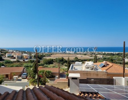LUXURY 4-BEDROOM VILLA FOR SALE IN CHLORAKA WITH PANORAMIC SEA VIEWS & LANDSCAPED GARDEN - 2
