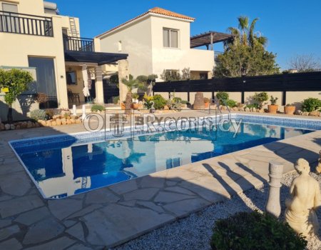 CAPTIVATING 3-BEDROOM VILLA FOR SALE IN PEYIA WITH PRIVATE SWIMMING POOL & LANDSCAPED GARDEN BOASTING STUNNING SEA VIEWS - 2