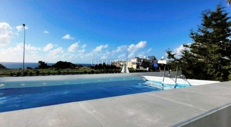 Fully Renovated corner Townhouse with private pool, 300m from the sea - 11