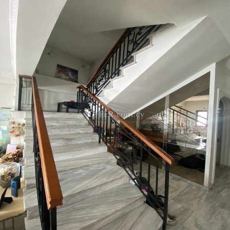 New For Sale €380,000 Maisonette 4 bedrooms, Semi-detached Larnaka (Center), Larnaca Larnaca - 10
