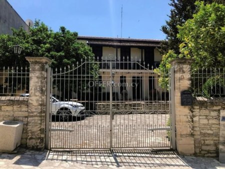 5 Bed House for Sale in Lefkara, Larnaca - 3