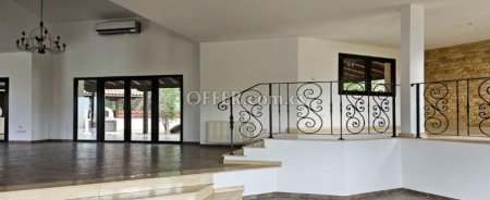 New For Sale €450,000 House 3 bedrooms, Detached Latsia (Lakkia) Nicosia - 8
