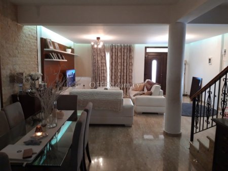 New For Sale €300,000 Maisonette 3 bedrooms, Semi-detached Larnaka (Center), Larnaca Larnaca - 5
