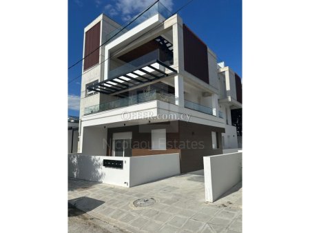 Brand New Three Bedroom Floor Apartment with Roof Garden for Rent in Makedonitissa Engomi