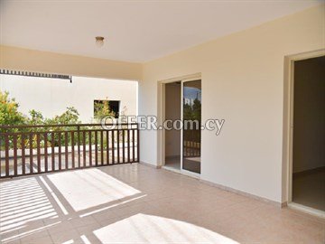 Seaview 2 Bedroom Apartment  In Tersefanou, Larnaka - With A Communal  - 1