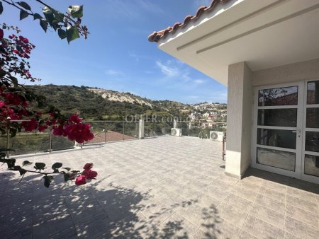4 Bed Detached House for sale in Agios Tychon, Limassol - 10