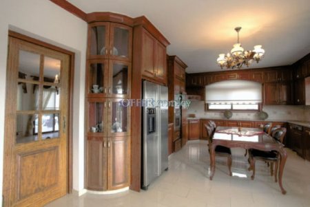 6 Bedroom Detached Villa For Sale Limassol - 10