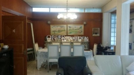 New For Sale €950,000 House (1 level bungalow) 4 bedrooms, Detached Nicosia (center), Lefkosia Nicosia - 10