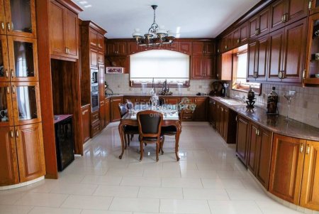 6 Bedroom Detached Villa For Sale Limassol - 9