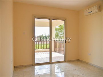 Seaview 2 Bedroom Apartment  In Tersefanou, Larnaka - With A Communal  - 4