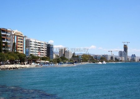 Apartment (Penthouse) in Molos Area, Limassol for Sale - 3