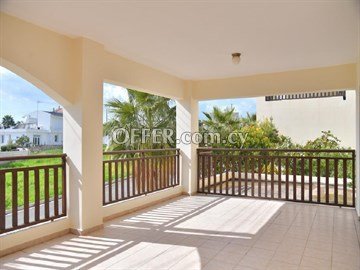 Seaview 2 Bedroom Apartment  In Tersefanou, Larnaka - With A Communal  - 2